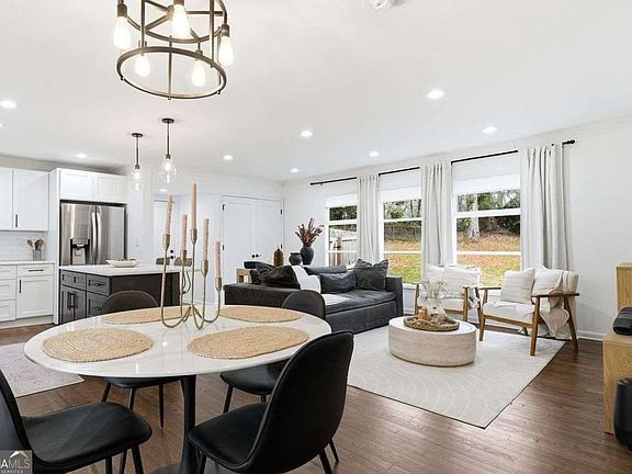 2nd image of 3470 Glensford Dr