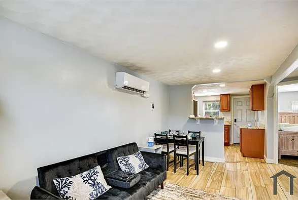155 S Martin Luther King Blvd #B — Photo 6
