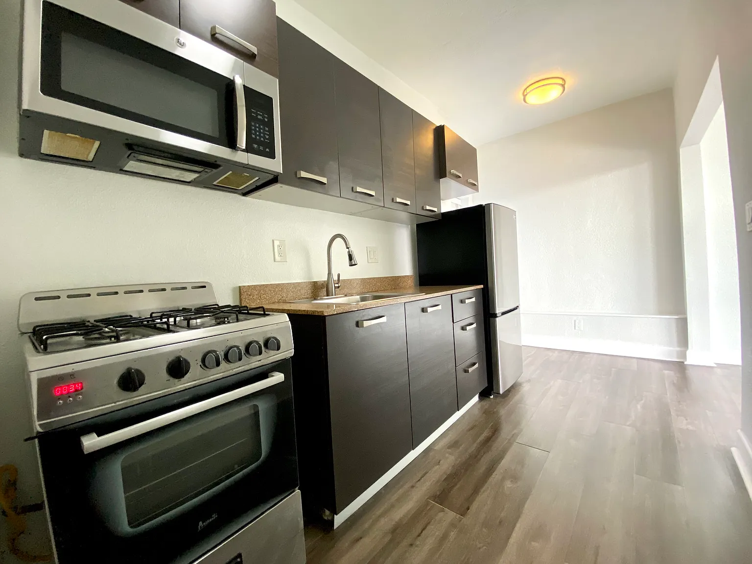 Bronson Lofts — Photo 2