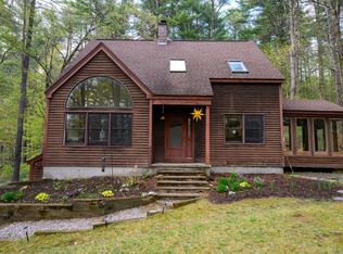 8 Kingman Rd, Amherst, MA 01002