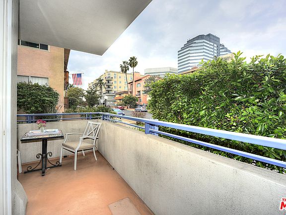 5th image of 1245 Wellesley Ave APT 102