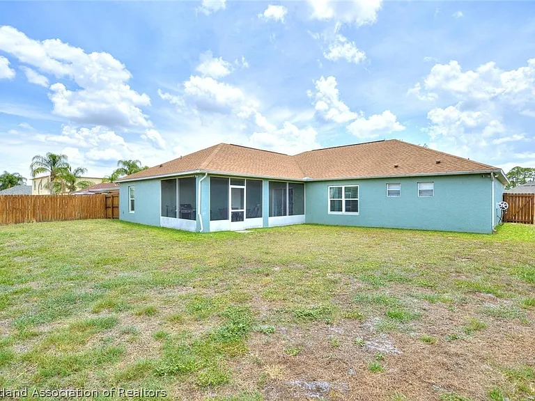 4710 Tarrega St — Photo 28