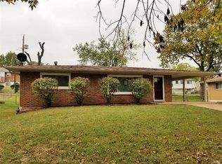 5117 Rockingham Dr, Saint Louis, MO 63121