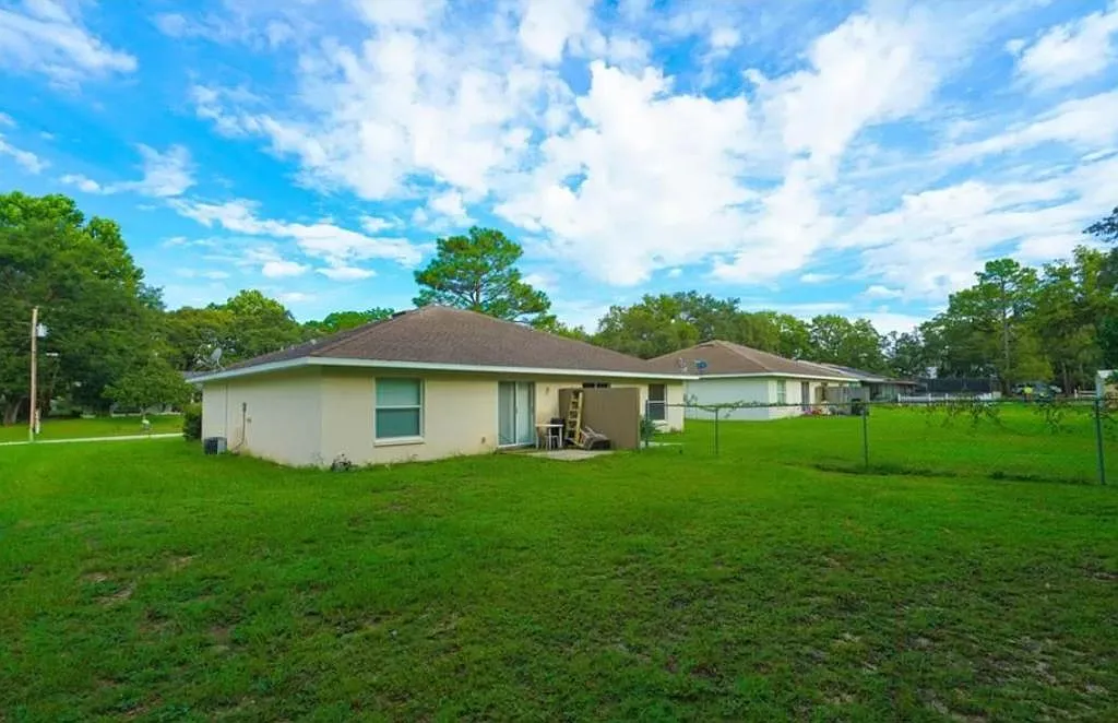 1093 N Lion Cub Point — Photo 2
