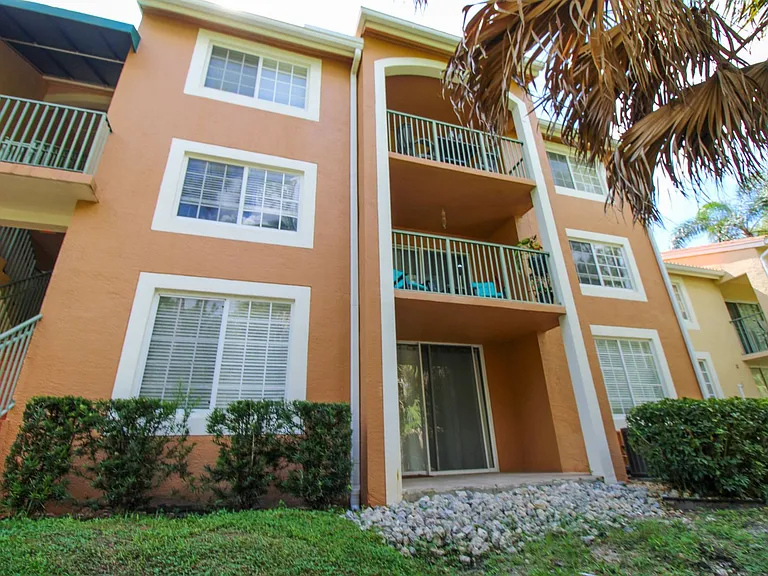 1260 Wildwood Lakes Blvd #104 — Photo 3