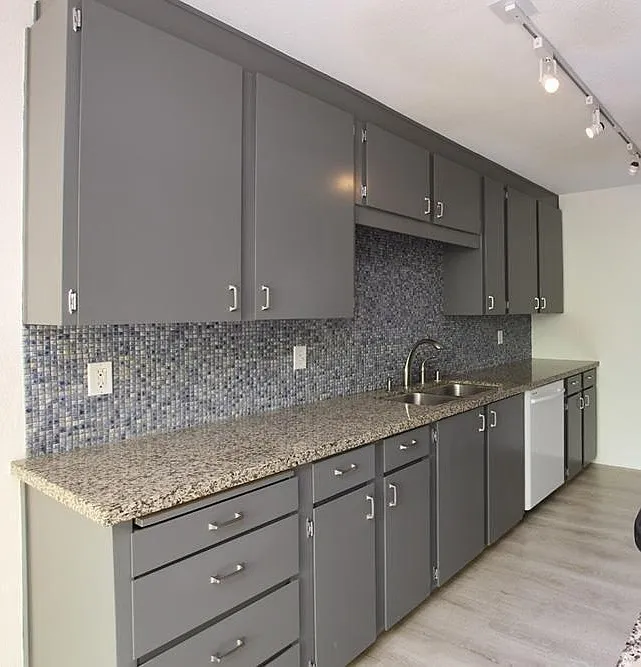 3 bed, 2.5 bath, 1440 sqft, $4,400 — Photo 4