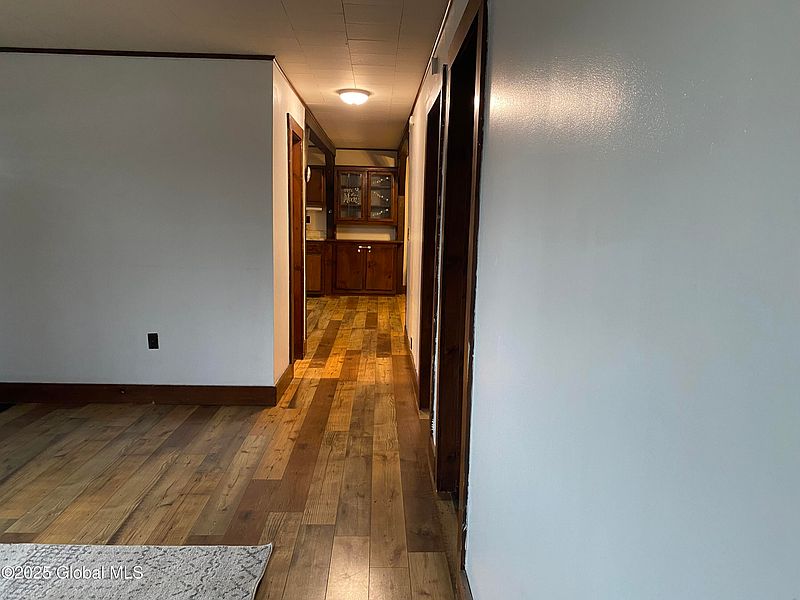 4th image of 114 Plains Road