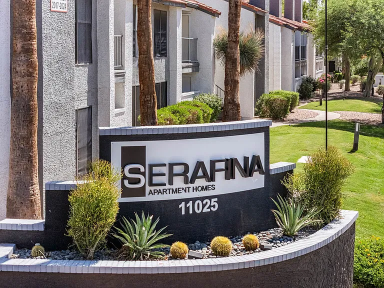 Serafina at South Mountain — Photo 18