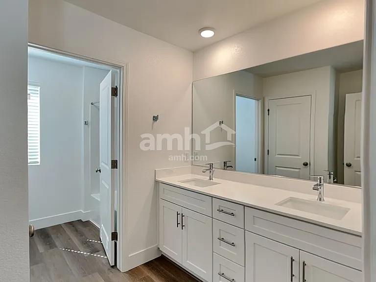 11146 Magallanes St — Photo 13