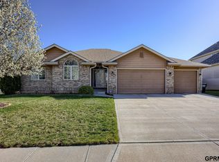 18818 Josephine St, Omaha, NE 68136