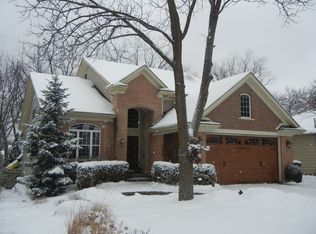 124 W Hillside Ave, Barrington, IL