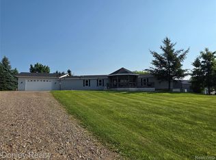 4605 Pleasant St, Clifford, MI 48727