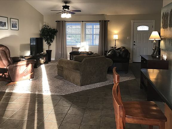 5th image of 322 SW Duckett Ct