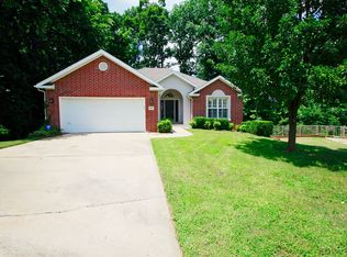 507 Coachlight Dr, Bentonville, AR 72712