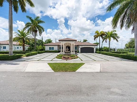 3rd image of 17122 SW 156th Ct