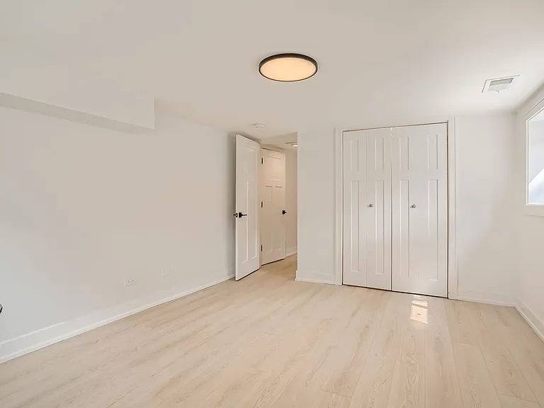 2602 N Springfield Ave #1 — Photo 16