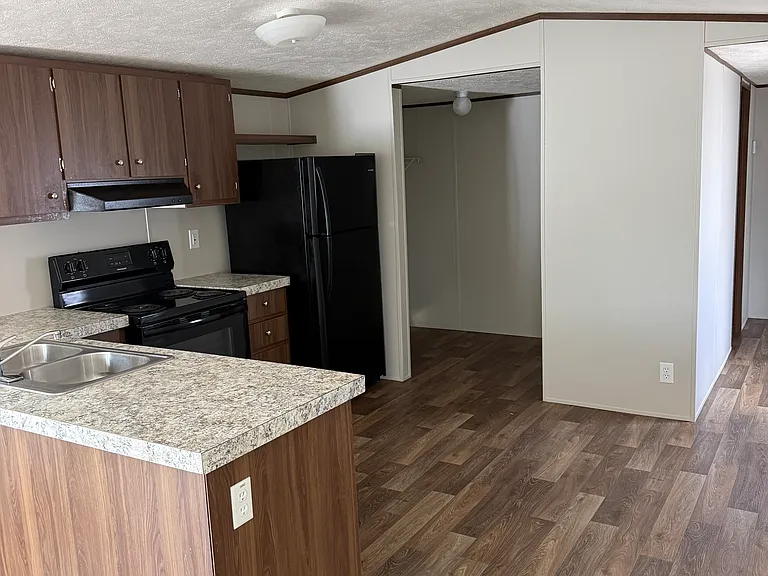 5690 Louisville Rd #119 — Photo 4