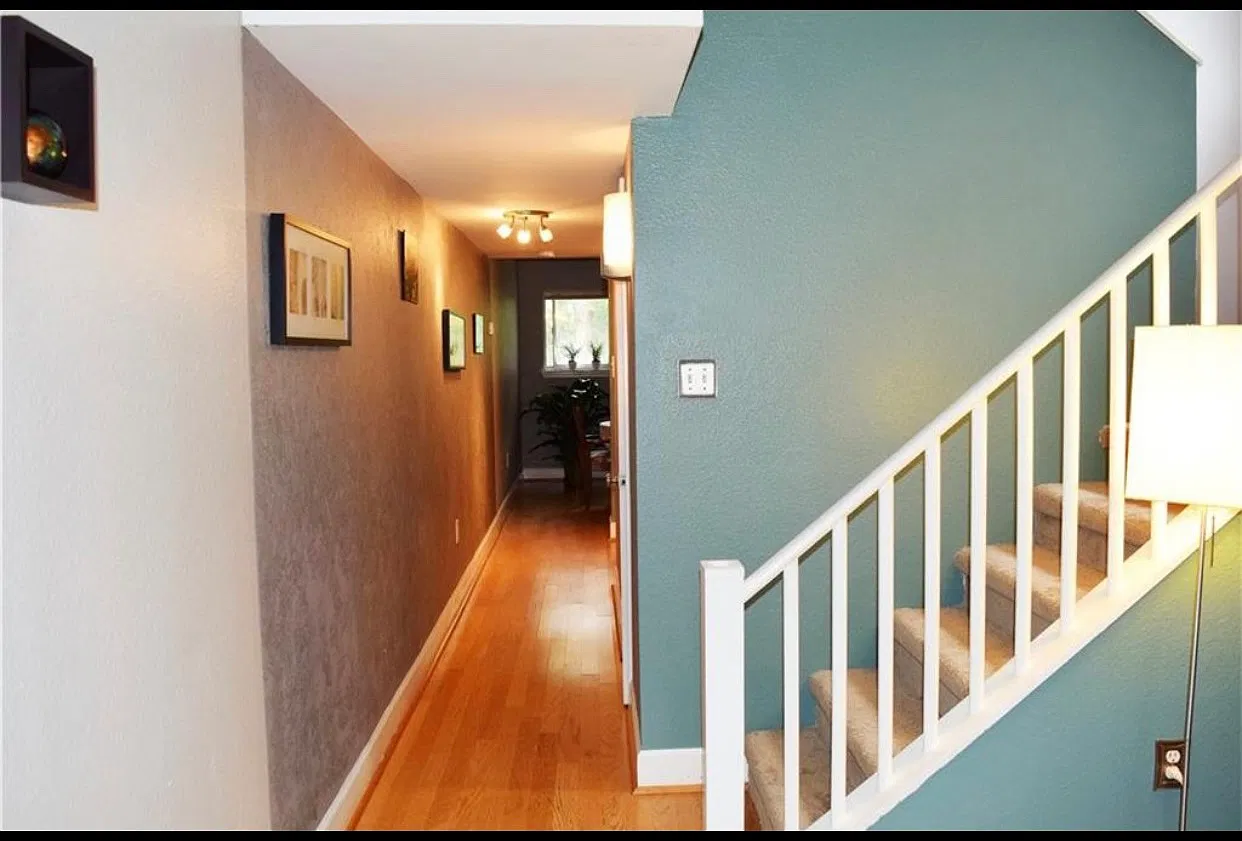 2 bed, 1.5 bath, 1204 sqft, $2,100 — Photo 4
