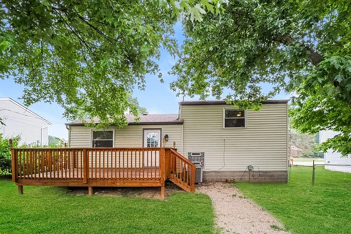 11649 Pippin Rd — Photo 12