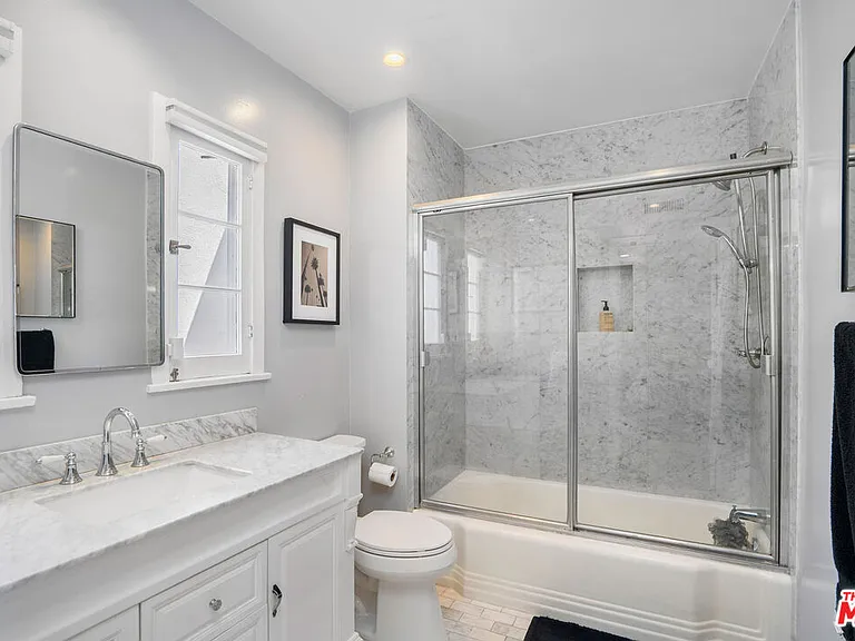 4734 Los Feliz Blvd — Photo 23