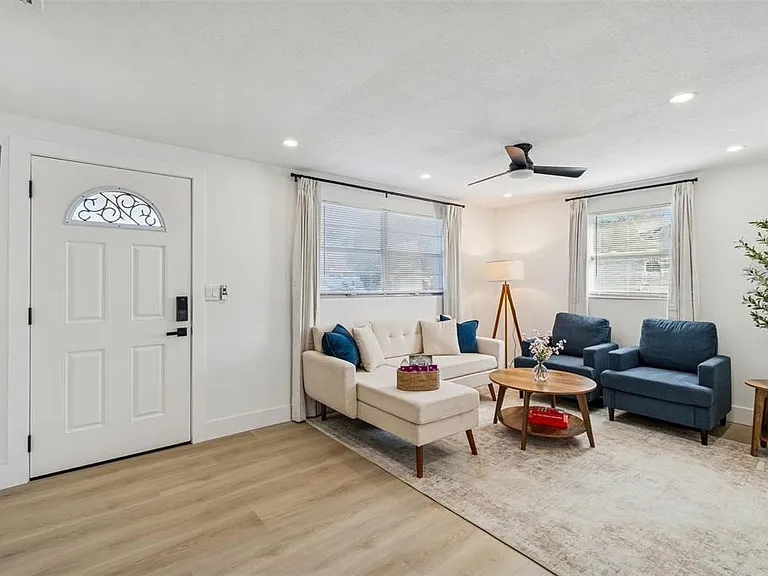 13264 120th Ln N — Photo 4