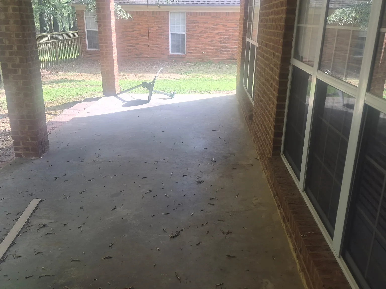 4 bed, 2093 sqft, $2,100 — Photo 2