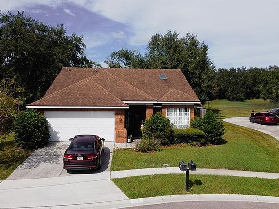 3rd image of 130 Oak Bend Ct