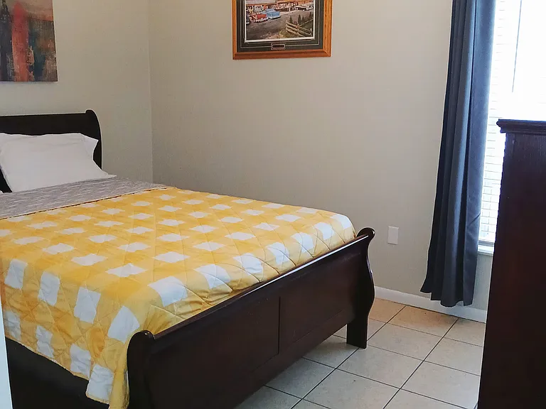 1841 Crystal Grove Dr — Photo 14
