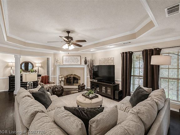5th image of 2606 S 57th St