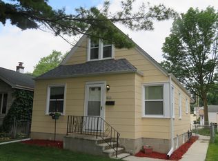 8516 W Maple St, West Allis, WI 53214