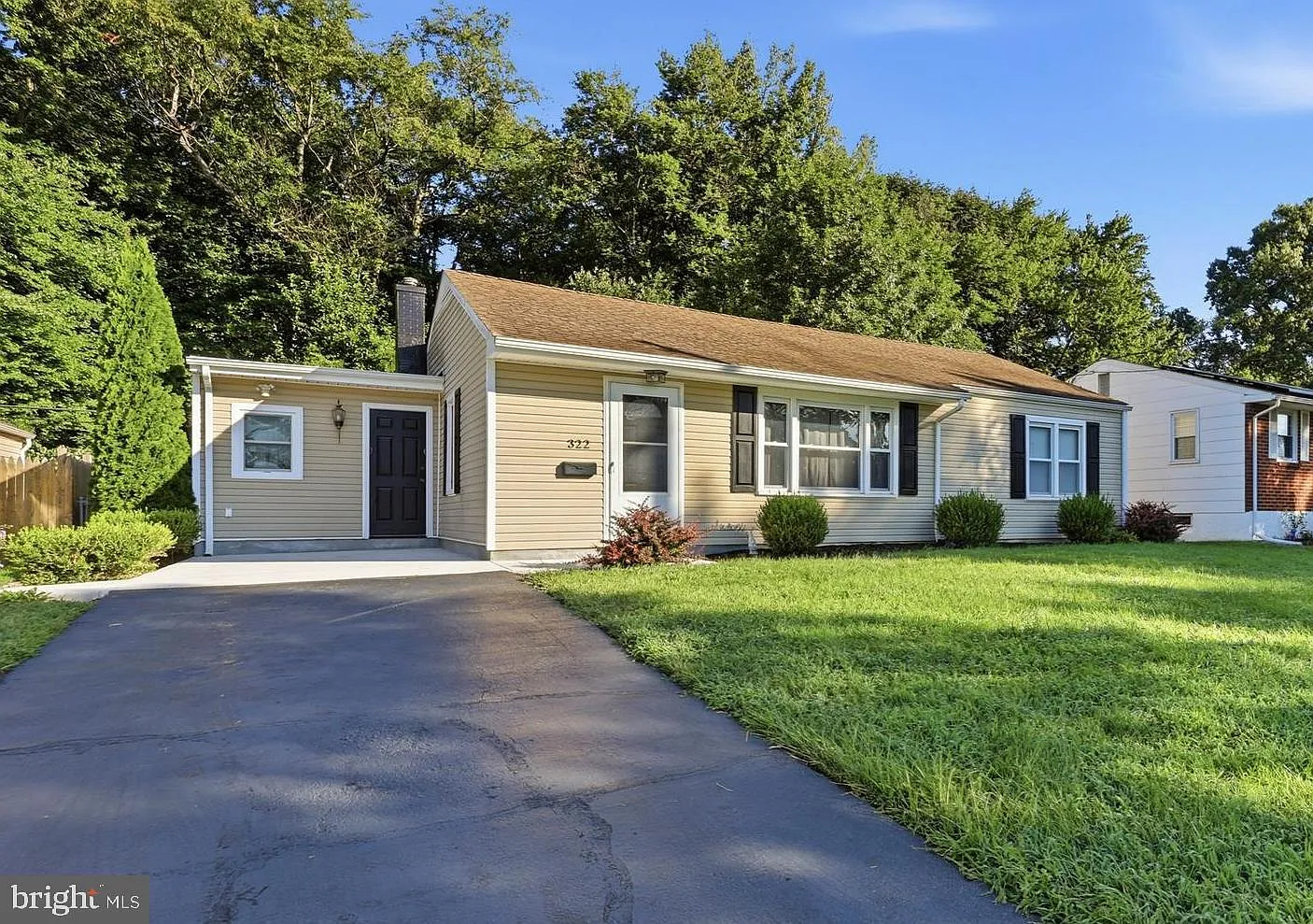 3 bed, 1200 sqft, $2,150 — Photo 1