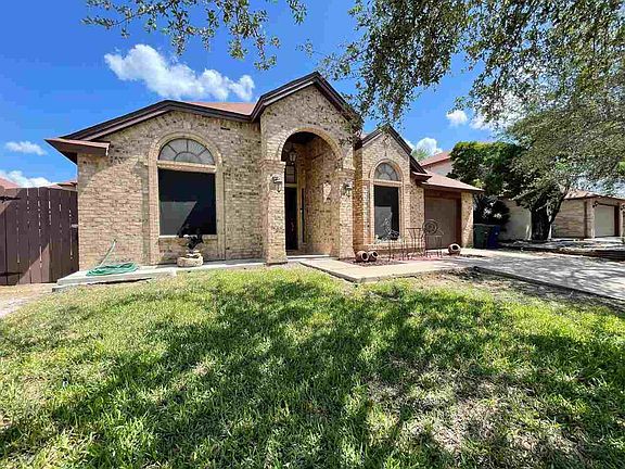 3rd image of 1417 Longhorn Dr