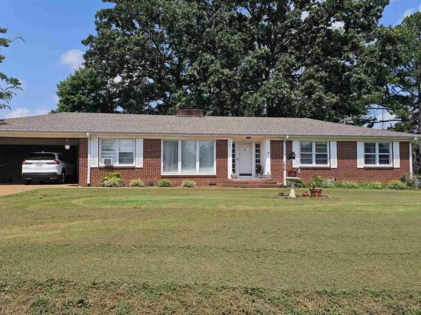 4102 Hayes St, Florence, AL 35633