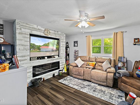4th image of 280 Chambers Dr