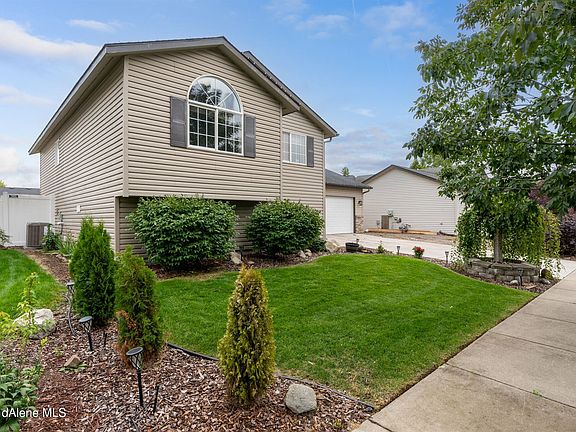 4th image of 2514 N Ivy Ln