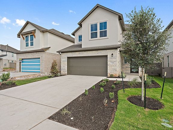 220 Bloomington Loop
