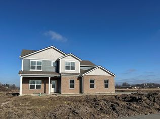 7744 Magnolia St, New Palestine, IN 46163