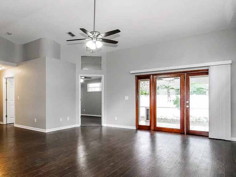 4022 Fontana Pl — Photo 5