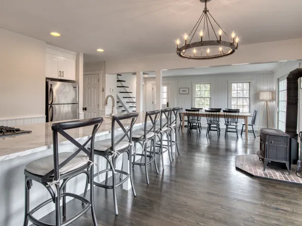 2 Linda Rd, Shelter Island, NY 11964