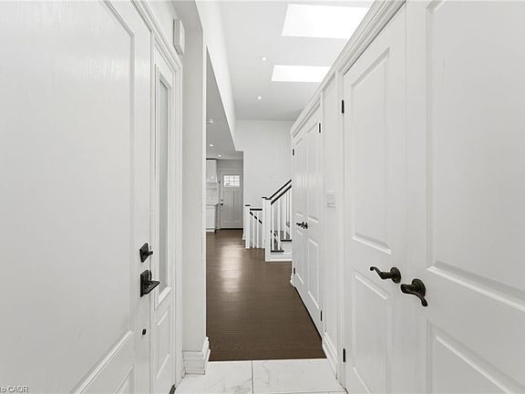 3rd image of 677 Lomond Cres