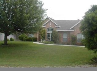 216 Meadowlark Ln, Mcqueeney, TX 78123