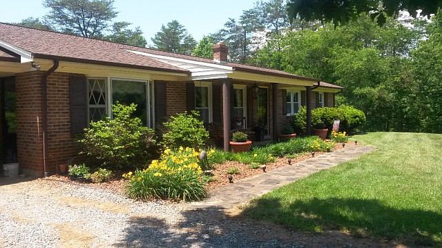 1st image of 250 Ironwood Dr