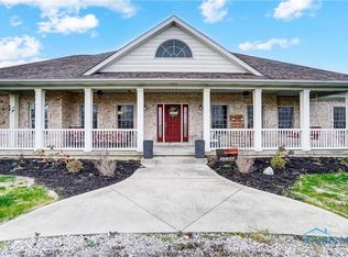 12283 Devils Hole Rd, Bowling Green, OH 43402