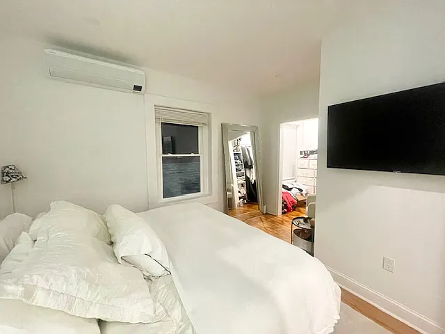 206 Hanover St #1 — Photo 7