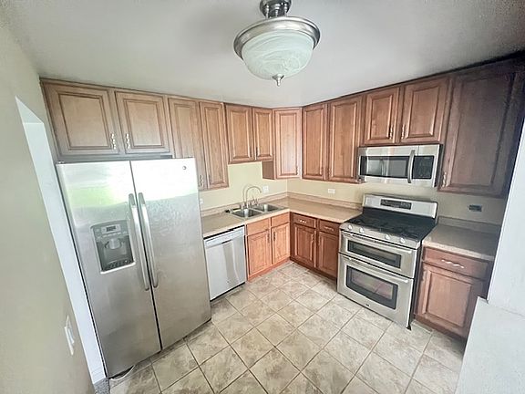 3rd image of 7030 Sussex Ct APT 101