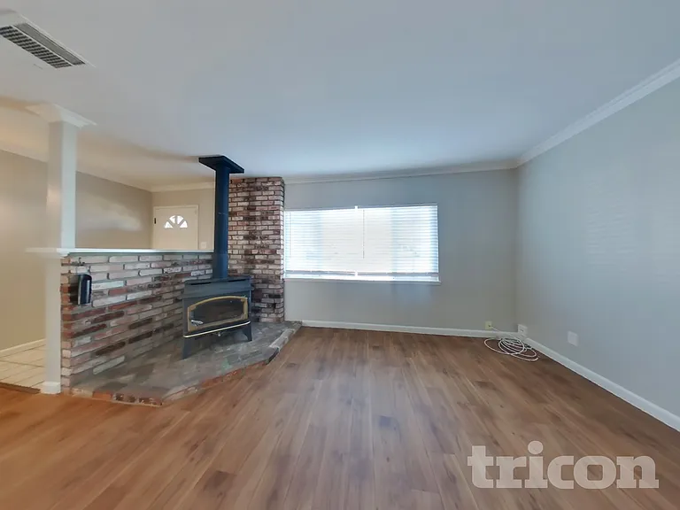 331 El Dorado Dr — Photo 3
