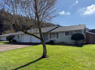 202 Trees Ct #202, Silverton, OR 97381