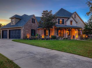 4 Wiltshire Ct, Heath, TX 75032