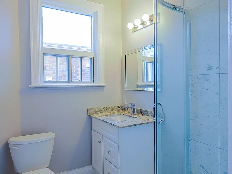 1149 Dufferin St #UPPER — Photo 5