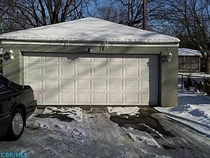 3rd image of 132 Serran Dr
